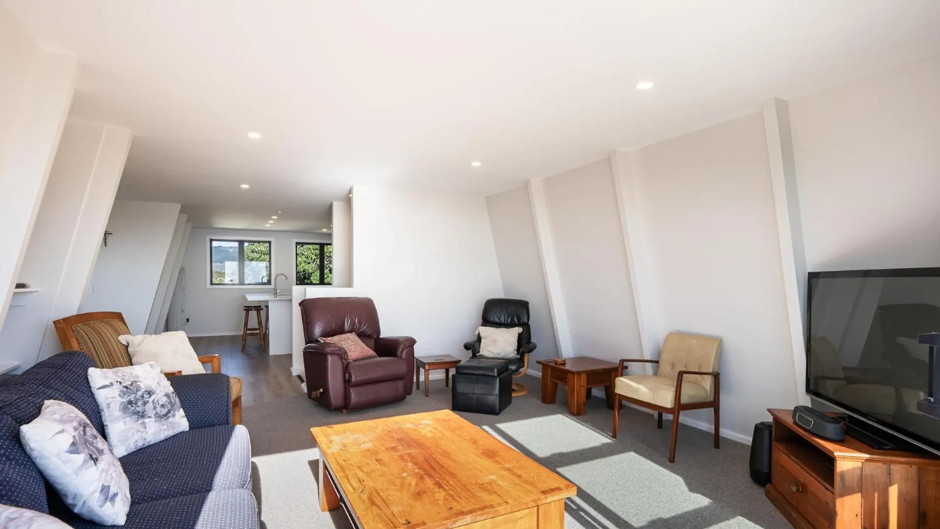 Sunset Shores - Paraparaumu Beach Retreat Holiday home